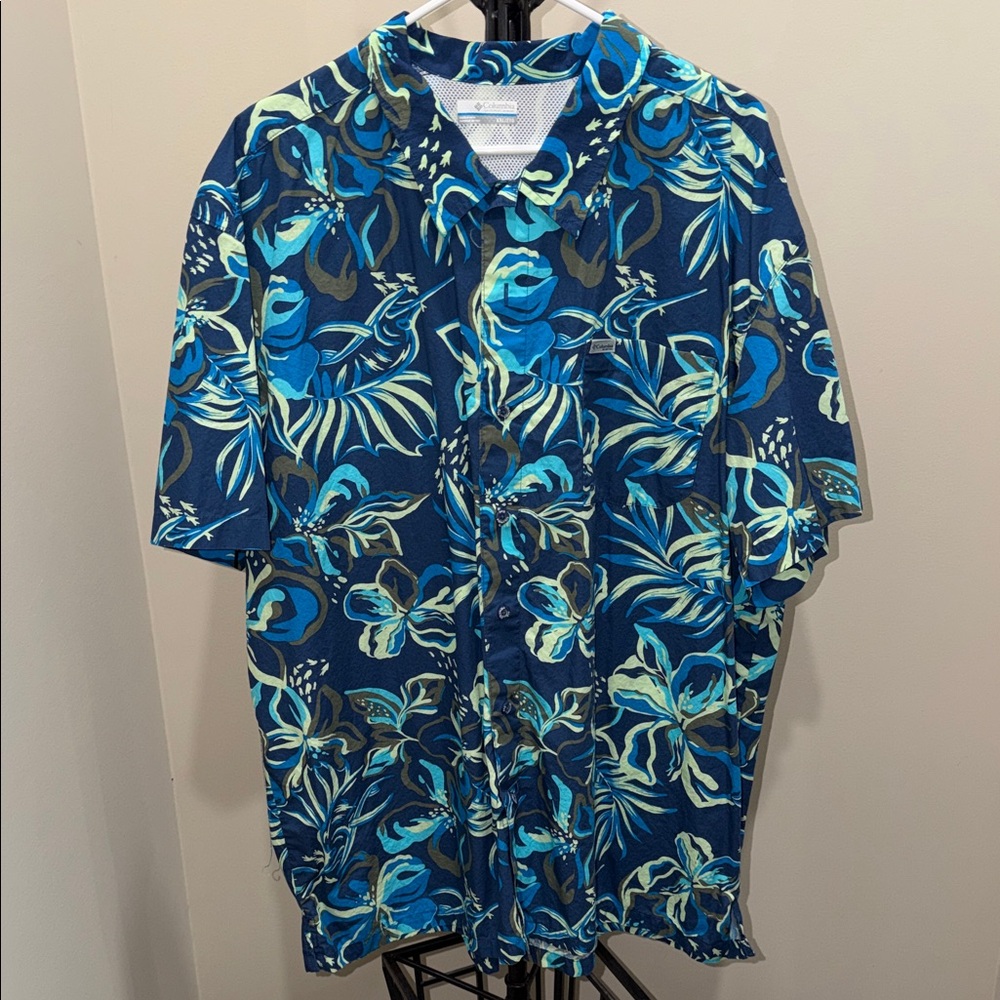 Columbia Blue Tropical Floral Hawaiian Button-Up Shirt